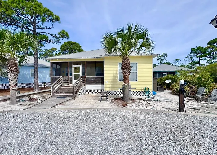 Coastal 3br W/ Pool Access & Ev Charger | The Rookery 900 Morgan