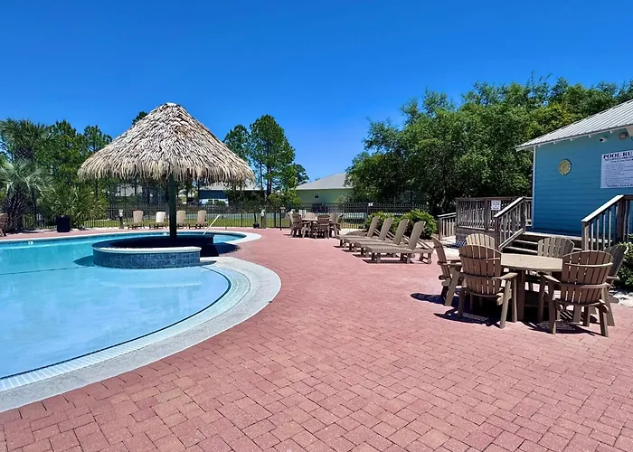 Coastal 3br W/ Pool Access & Ev Charger | The Rookery 900 Morgan Holiday home *