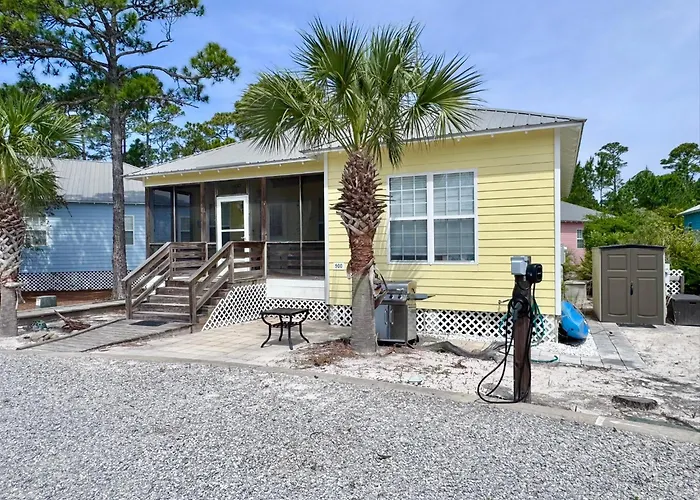 Coastal 3br W/ Pool Access & Ev Charger | The Rookery 900 Morgan Holiday home