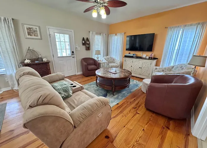 Holiday home Coastal 3br W/ Pool Access & Ev Charger | The Rookery 900 Morgan *