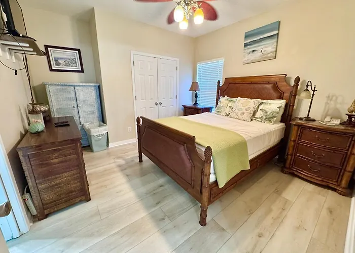 Coastal 3br W/ Pool Access & Ev Charger | The Rookery 900 Morgan